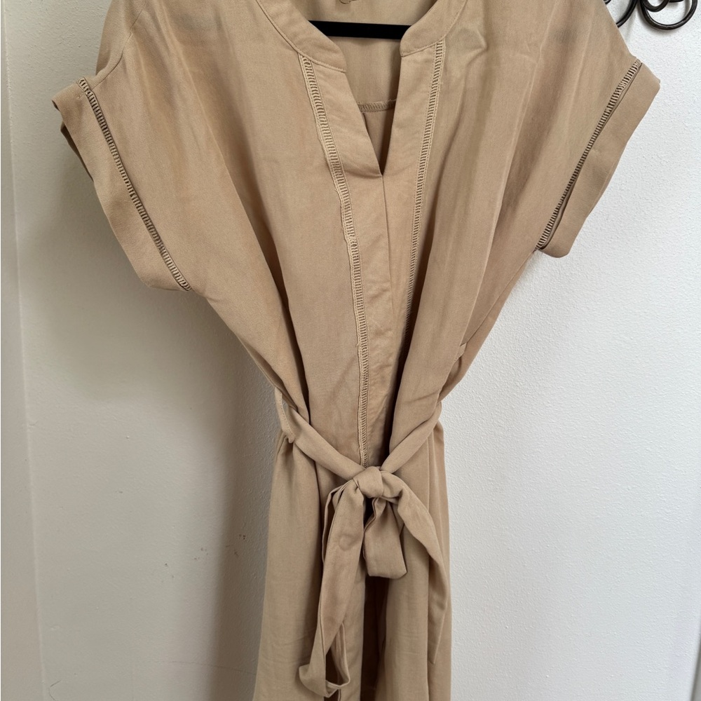 Blu Pepper Beige Button-Up Top